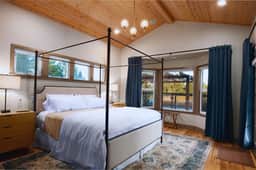 Vineyard View: Spa | Fire-pit | Dog Friendly
