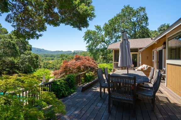 Luxury Estate: Grand Piano, Pool & Hot Tub!